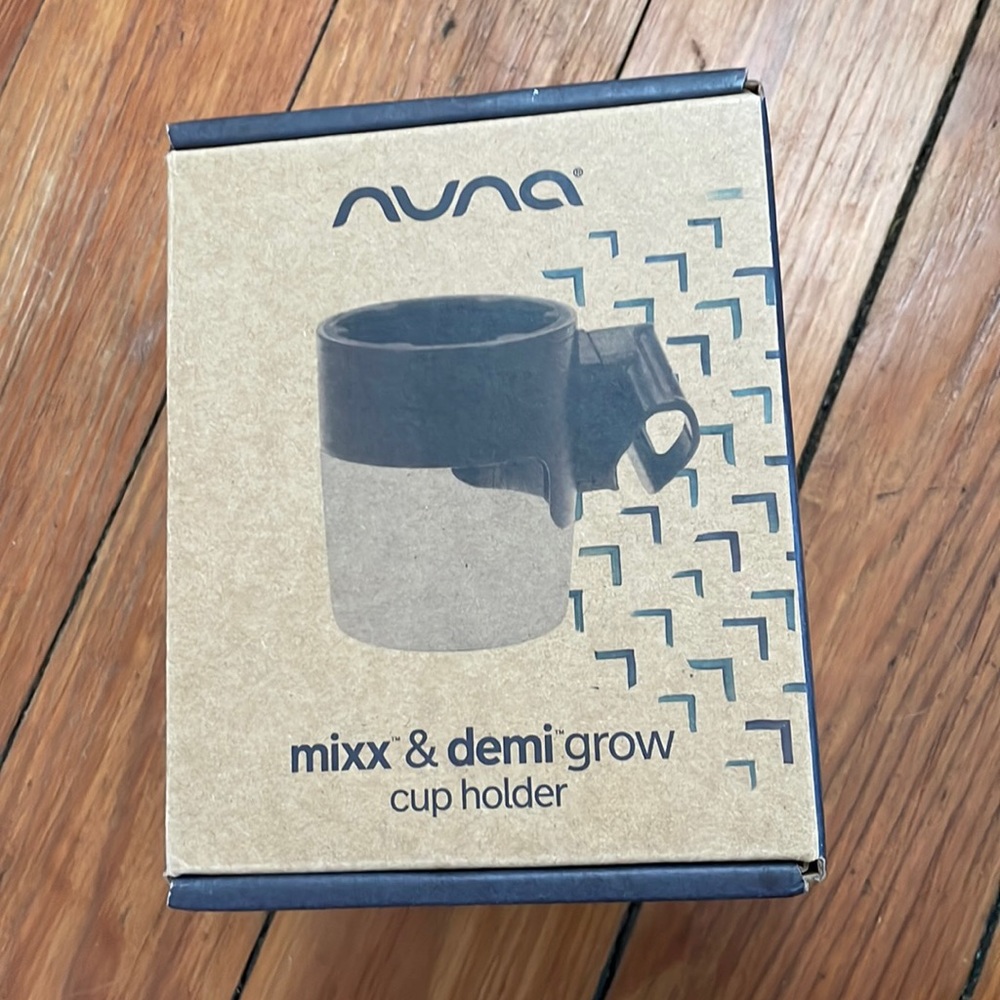 Nuna Mixx & Demi Grow Cup Holder - NIB